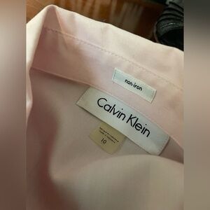 Women's Calvin Klein Fitted
Blouse ( 10)
